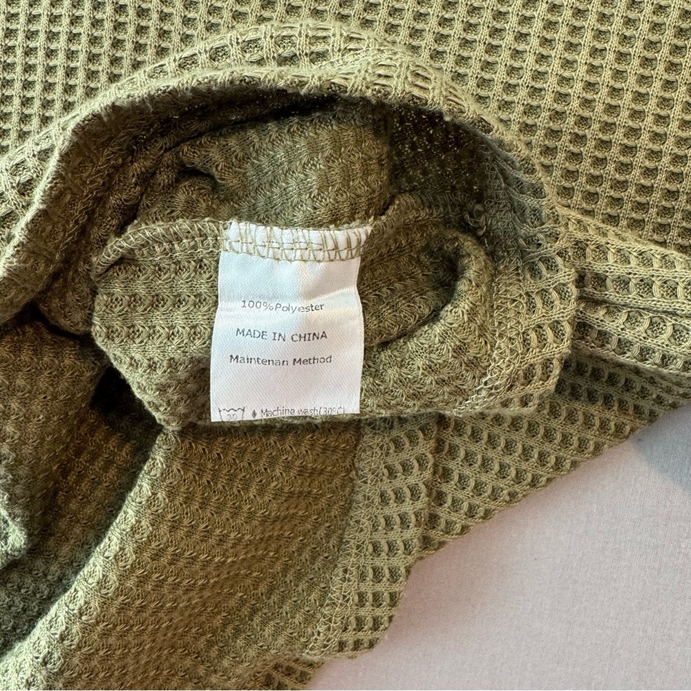 Merokeety Women's Small V-Neck Waffle Knit Top - Olive Green - Picture 7 of 8